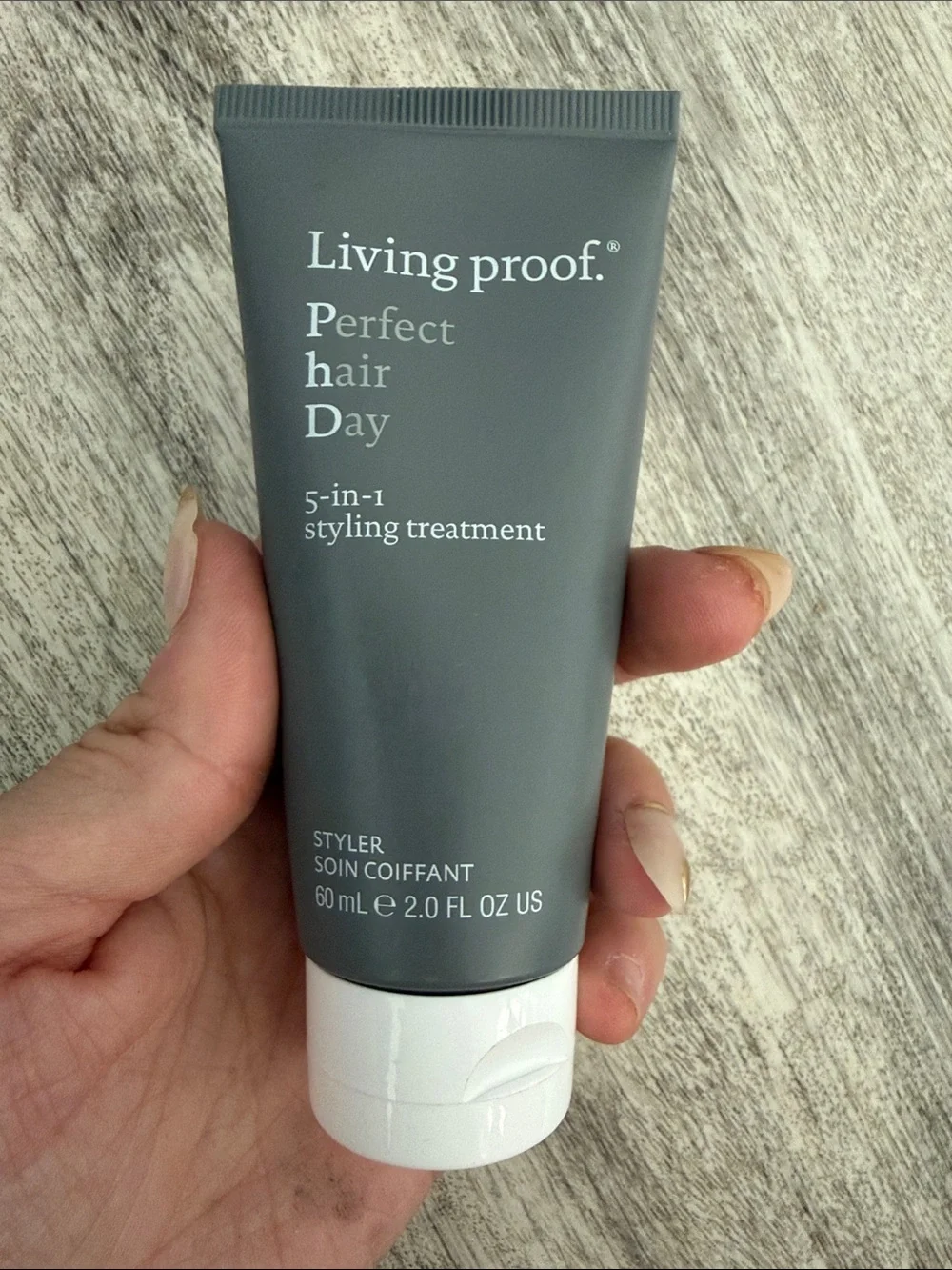 Living Proof Perfect Hair Day 5-in-1 Styling Treatment - Gray and White